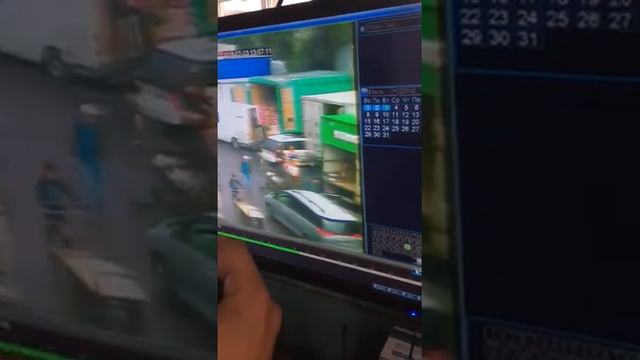Оптопка базары Алматы каласында 2 каропка тавар жогалды. 380 000 тенгенин заты.