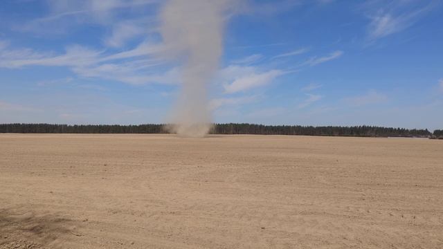 Маленький торнадо смотреть онлайн