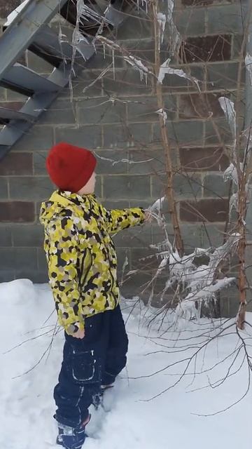 сосульки упала на ребенка смотреть онлайн
