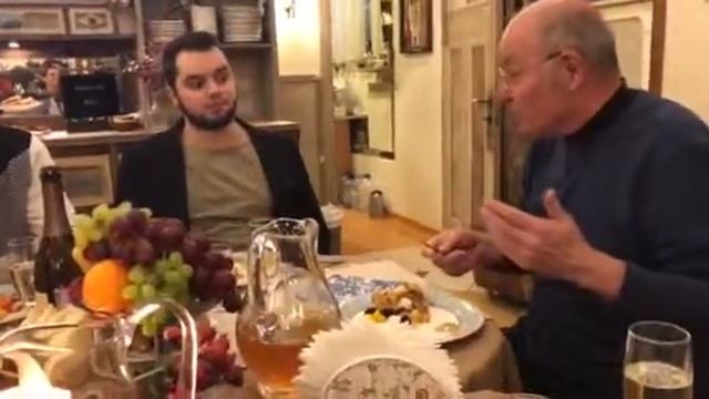 День защитника по арт-отельски смотреть онлайн