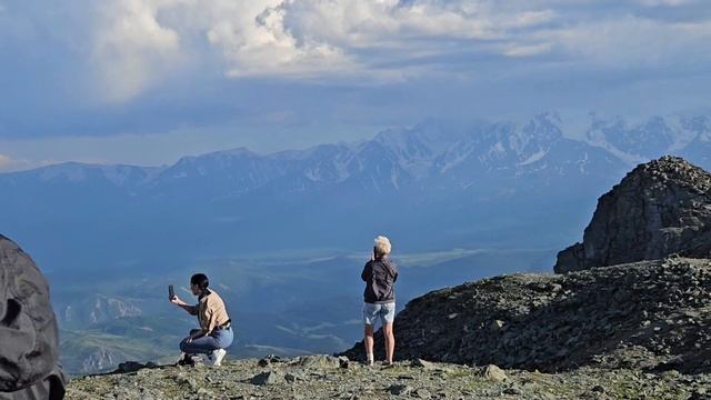 Подъем на высоту 3 тысячи метров над уровнем моря!! смотреть онлайн