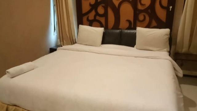 Сурабая отель за 4$.(2) смотреть онлайн