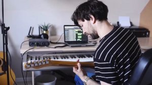 30 дней не выпускала гитару из рук