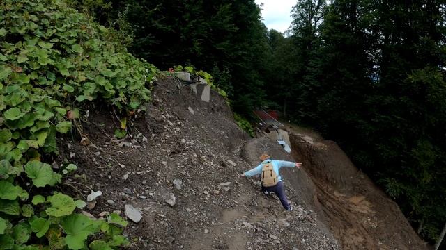 Полный впечатлений отпуск начинается с изучения карты, а не с визита в турагентство. смотреть онлайн