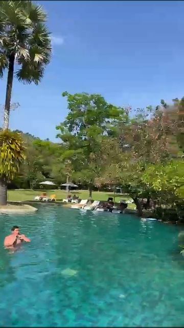 Таиланд 2024 🌊🌴🌊 Бассейн релакс Naithonburi beach resort ⛱️ смотреть онлайн