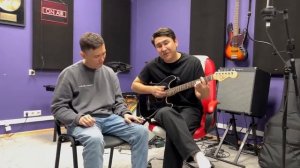 Азамат и Данияр - По берегу безлюдному...