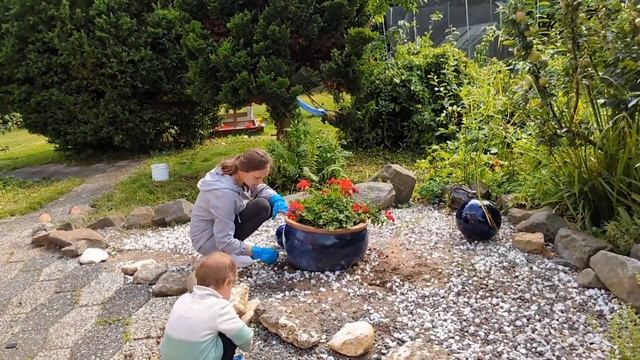 Влог 🇩🇪:Вкусный завтрак/Много работы во дворе/Детский клуб смотреть онлайн