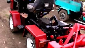 Минитрактор с фрезой.