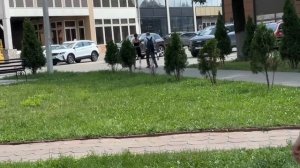 Взрослый ДЯДЯ ПОЗВАЛ ШКОЛЬНИЦУ на СВИДАНИЕ! СПАЛИЛИ и НАКАЗАЛИ!