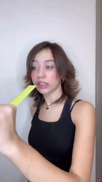 ВОТ ВАМ И ПЕСНЯ😬 смотреть онлайн