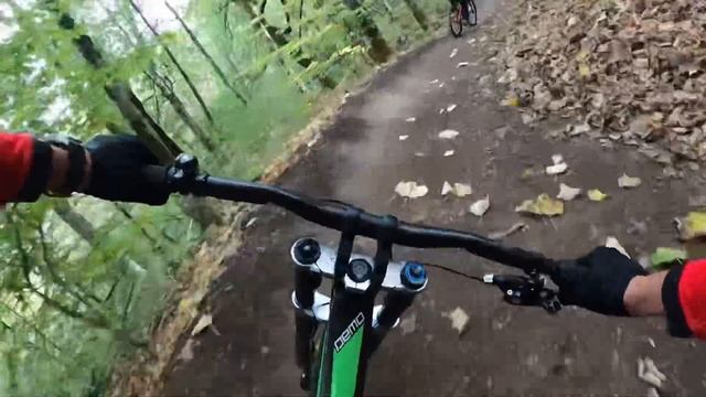 ПЕРВЫЙ РАЗ! Катал в Байк Парке Красная Поляна Сочи !) смотреть онлайн