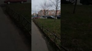 у парка Есенина гуляем 25.04.2025