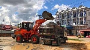 Doosan DISD SD200 lording a rock on truck |Many project Doosab DISD SD200 can