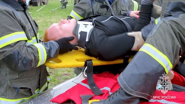 ДТП И СПАСЕНИЕ ПОСТРАДАВШИХ смотреть онлайн