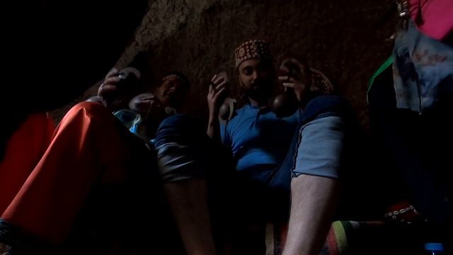 Короткая прогулка в Геркулесовых пещерах смотреть онлайн