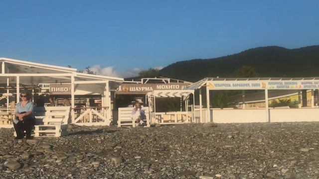 Лазаревское.22 октября 2022. Пляж Взморье. смотреть онлайн
