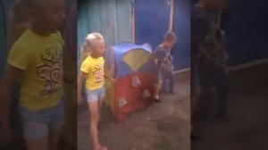 Пьяные дети с клуба