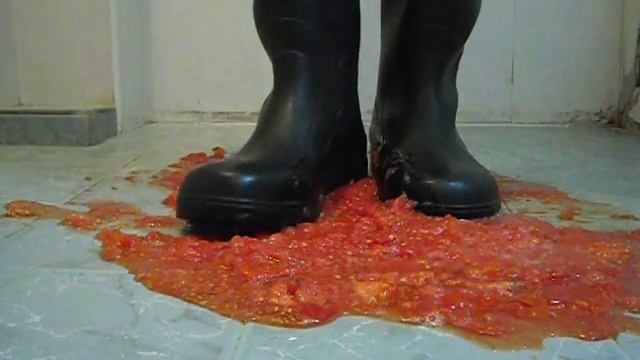 Rubber boots vs tomatoes 4 смотреть онлайн