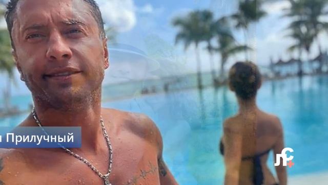 Российские знаменитости на отдыхе. А как отдыхаете Вы? :))) смотреть онлайн