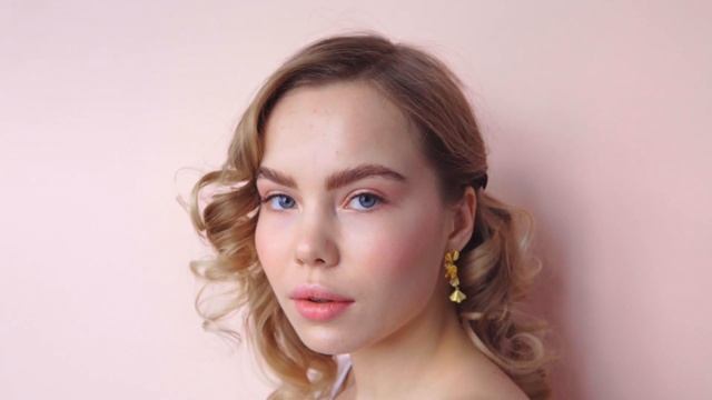 Asymmetry Дом Боне смотреть онлайн