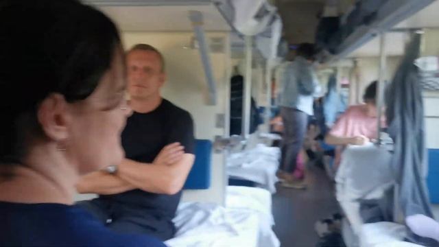 РЖД. В плацкартном вагоне поезда Москва–Владивосток/ Лето'24 смотреть онлайн