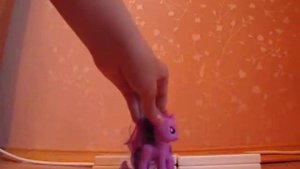 песня искорки