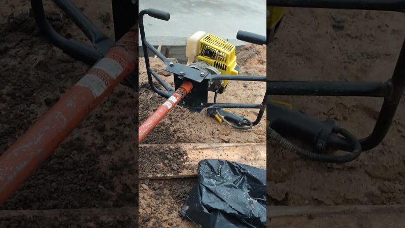 Мотобур земляной/ Строительство #construction #инструмент #diy