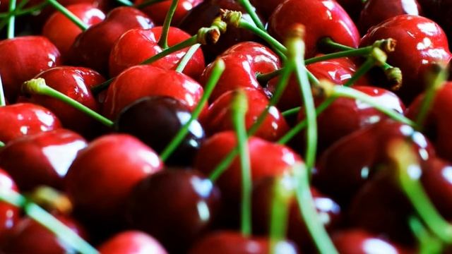 Поспели вишни GennadySold смотреть онлайн