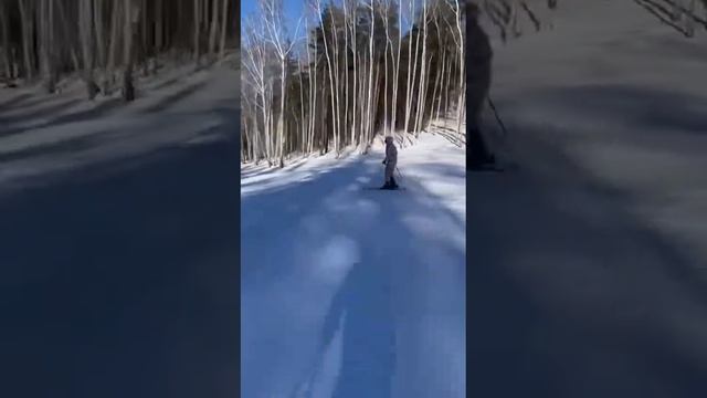 Скорость… Адреналин… Красота…⛷️🏔️#любовьнавсегда #солнечнаядолина #миасс #горныелыжи