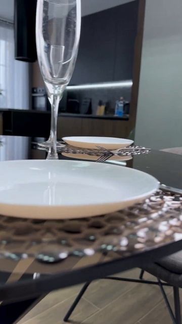 Стол кухонный Самелго закаленное стекло бронза 90 см смотреть онлайн