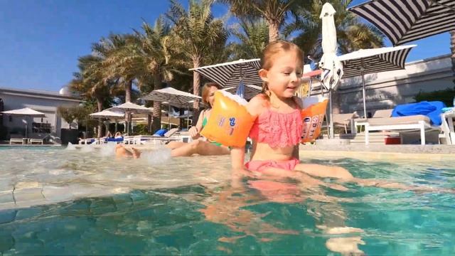 Зимний отпуск в Эмиратах ОАЭ, Отель VIDA BEACH RESORT смотреть онлайн