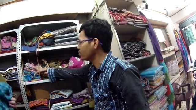 Магазин около отеля. Варанаси. смотреть онлайн