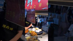 Ночной рынок уличной еды в Гуанчжоу #china #streetfood #travel