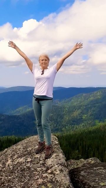 Мегалиты горы Синюха. Алтай. 08.08.2023г. смотреть онлайн