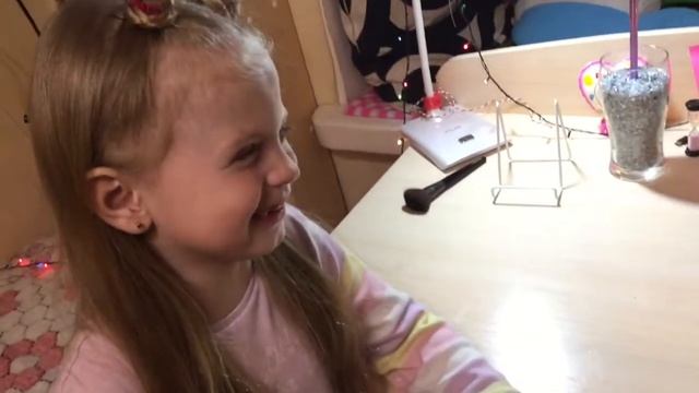 Челлендж макияж вслепую смотреть онлайн