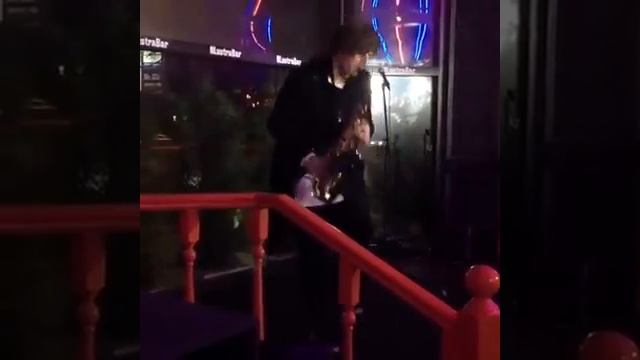 Саксофонист в Москве смотреть онлайн