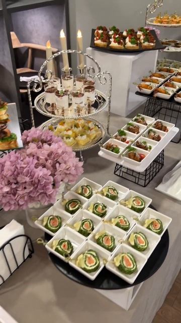 Очень Красивый СТОЛ! Фуршет! Название Еды 🤗🍕 #catering #almaty #кейтеринг #выезднойресторан смотреть онлайн