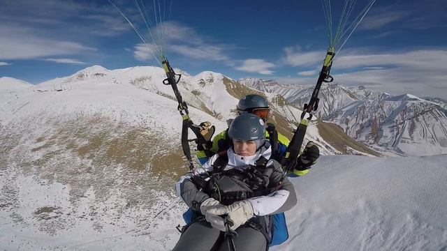 22012020 ParaTourYes gudauri paragliding полет гудаури بالمظلات، جورجيا بالمظلات смотреть онлайн