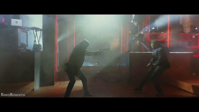 Джон встретил Кассиана. Перестрелка с охранниками Джанны. Джон Уик 2 смотреть онлайн