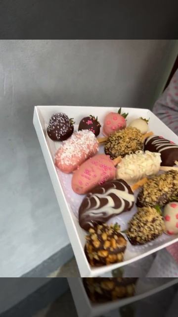 Доставка цветов и подарков Днепр +38 095 785 34 83 https://wow.dp.ua смотреть онлайн