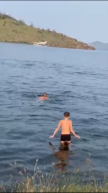 Байкал . Купаемся на Байкале смотреть онлайн