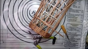 Оплетаю органайзер для столовых приборов бумажной лозой