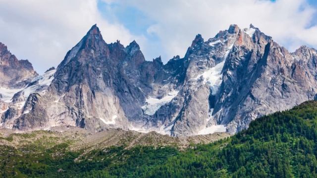 Куда отправиться в России, чтобы создать ощущение, будто ты за границей? Монблан - Эльбрус смотреть онлайн