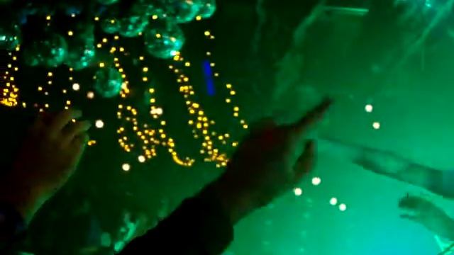 Би2 / Скользкие улицы / 16 тонн / 31.12.13 смотреть онлайн