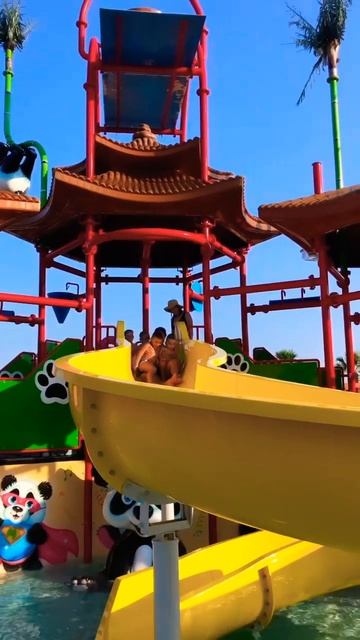 Аквапарк в нашем отеле в Турции! Кайфуем) смотреть онлайн