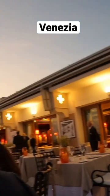 Венеция празднуем ДР с красивым видом в ресторане смотреть онлайн