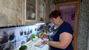 Не с голодухи же, грех жаловаться...