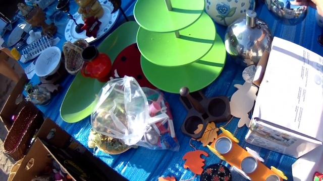 Что найдем на барахолке в Польше?? смотреть онлайн