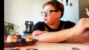 А С ТУНЦОМ РОЛЛЫ ВСЕХ ВКУСНЕЕ//МУКБАНГ с ДОЧКОЙ