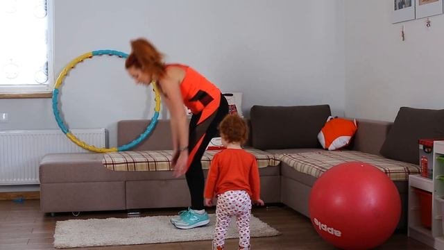 ФИТНЕС: Домашние тренировки для мам с детьми | Family Is...